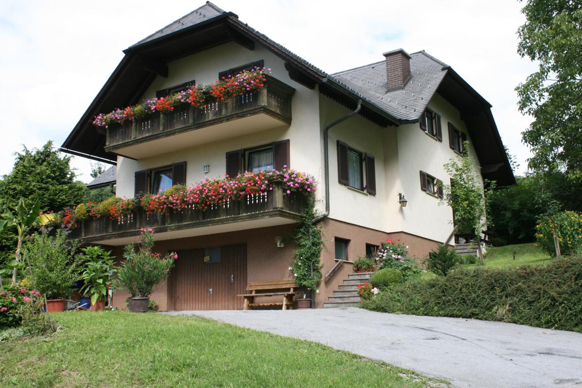 Gasthaus - Gaestehaus Schusterbauer Rein エクステリア 写真